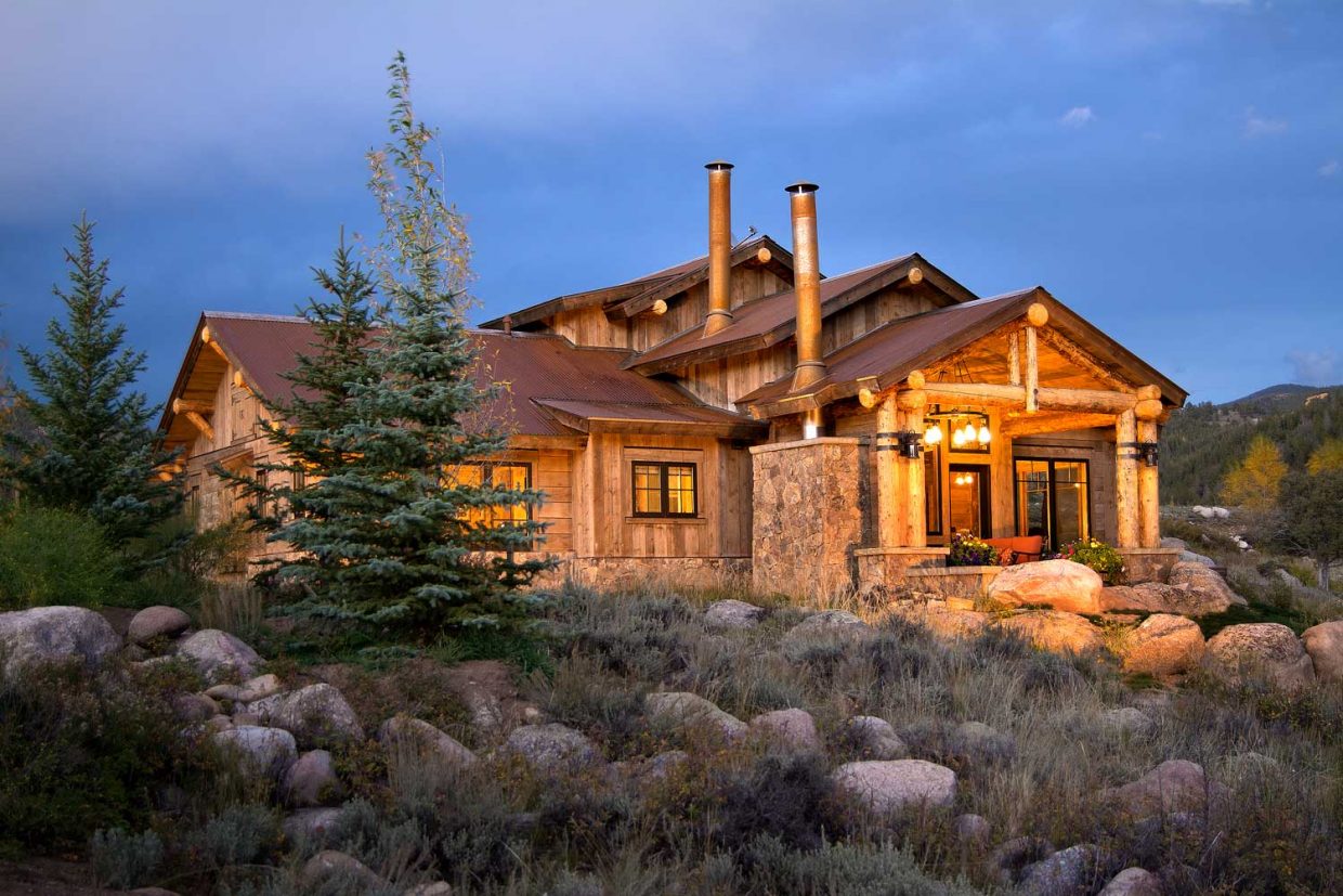 Custom Luxury Home in Taylor Canyon